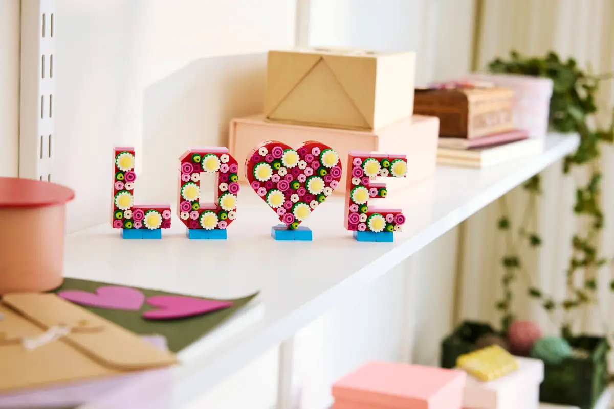 LEGO "Love Letters" 345 τμχ - Image 3