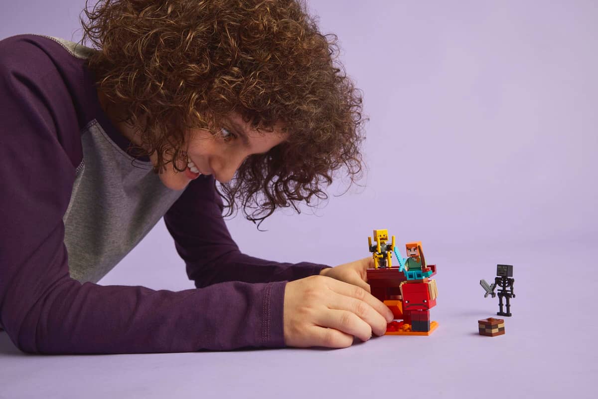 LEGO® Minecraft "The Nether Lava Battle" 99 τμχ - Image 3
